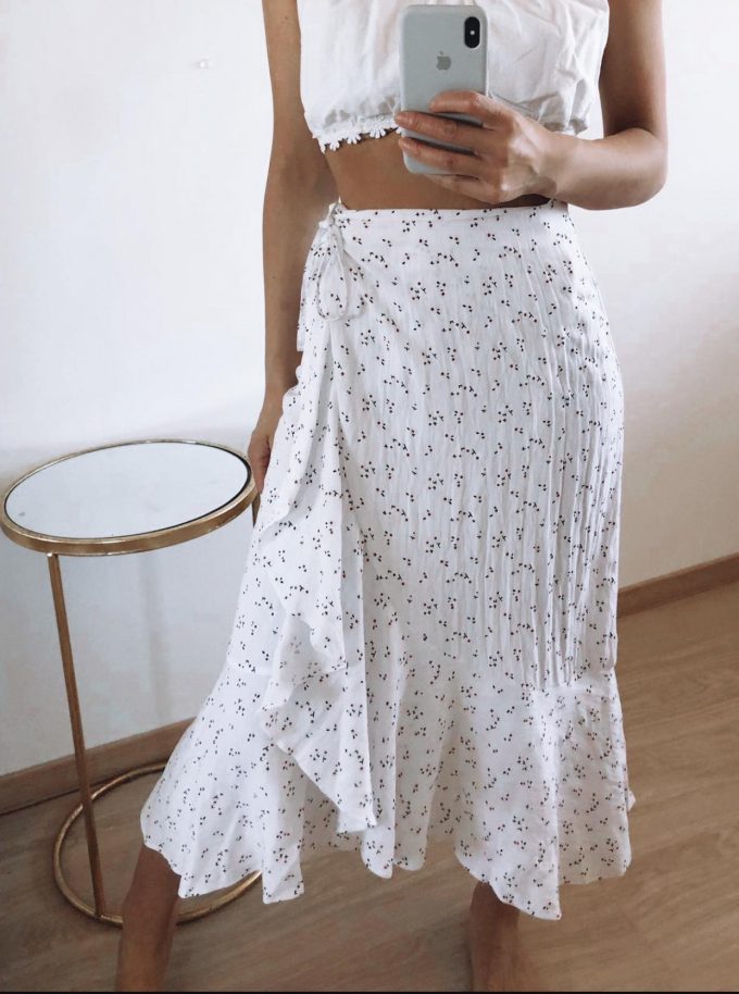 Midi skirt white.
