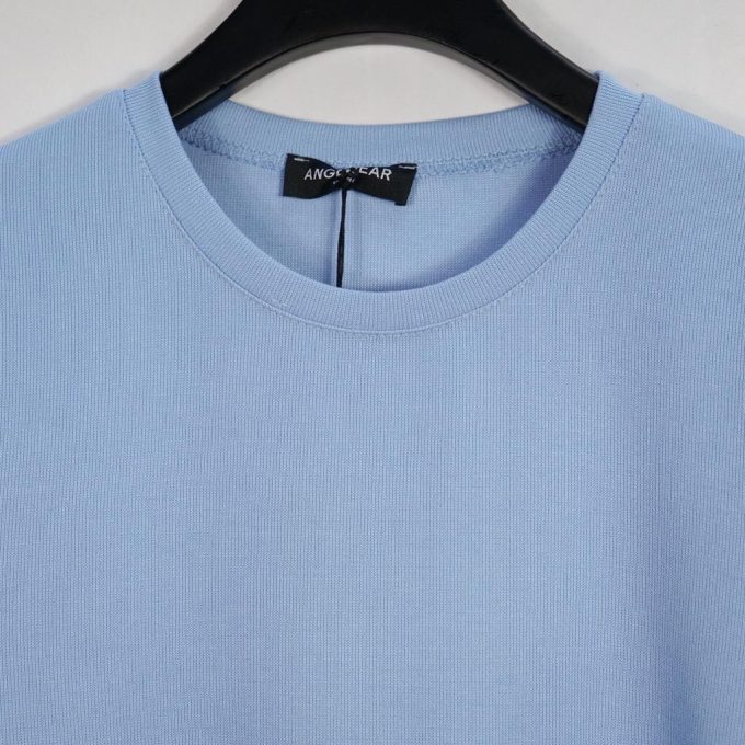 T-shirt ronde hals.