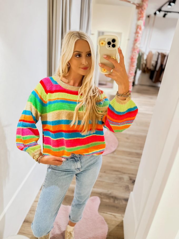 Multicolor striped sweater.