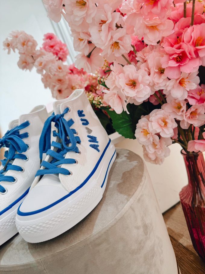 Sneakers AMOUR blue.