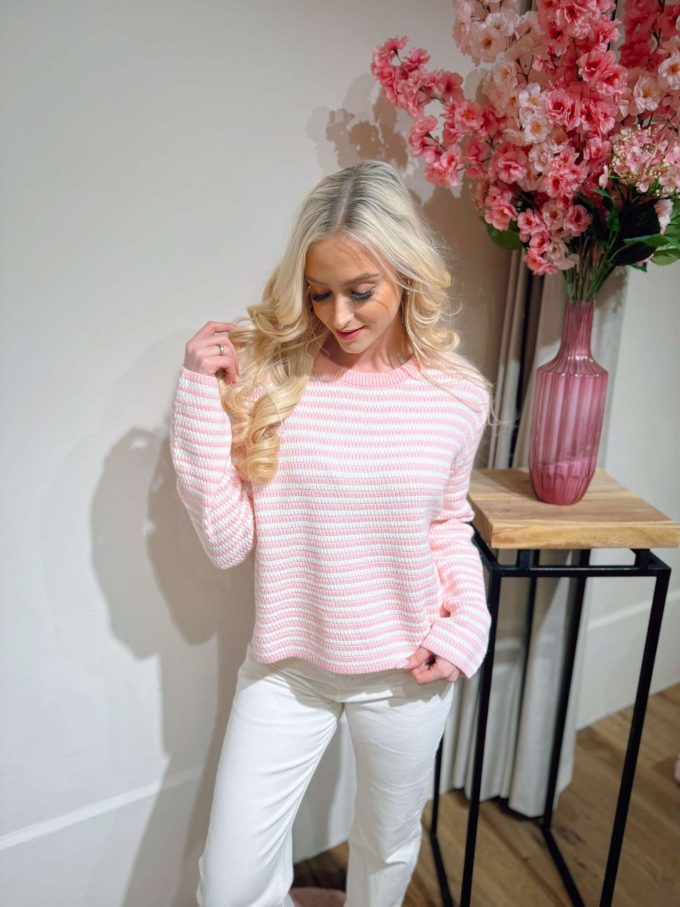 Striped pull pink.