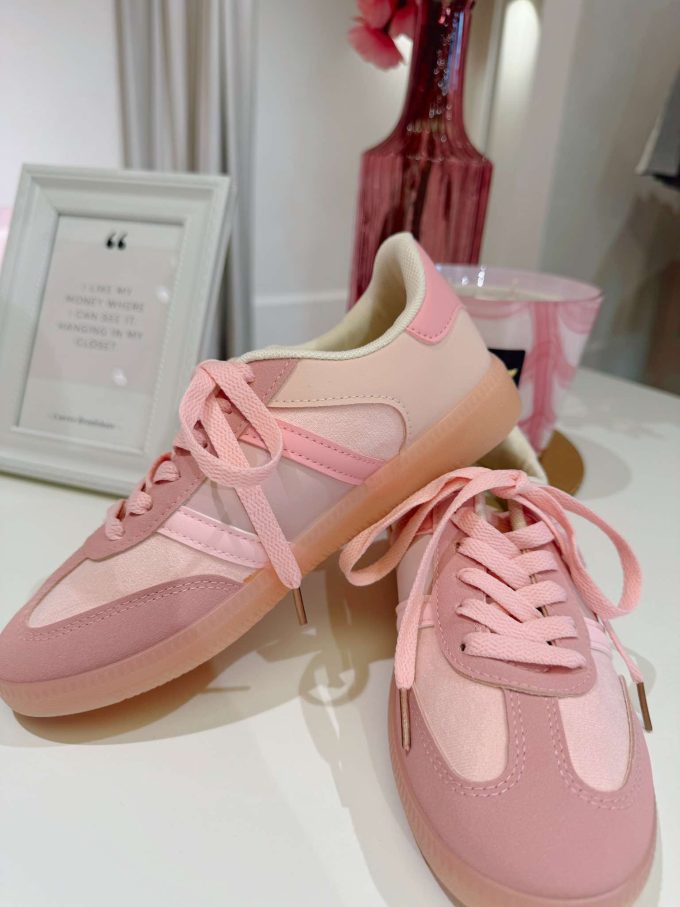 Pink sneaker.