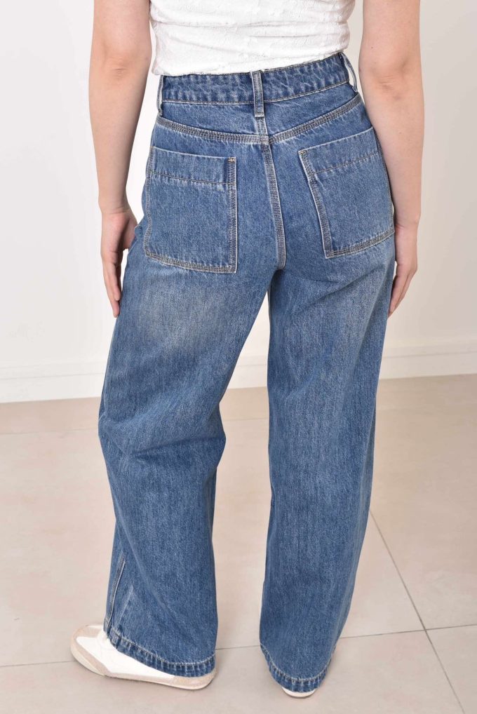 Wide leg dark jeans.