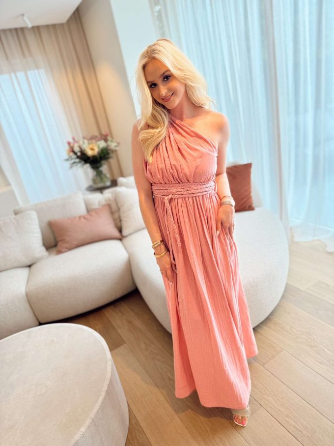 Robe ceinture tressé.