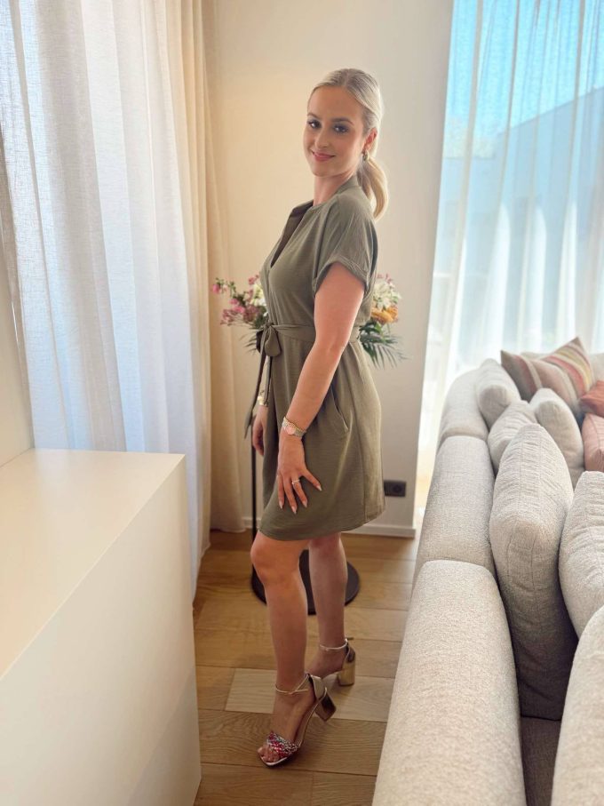 Color short dresses.