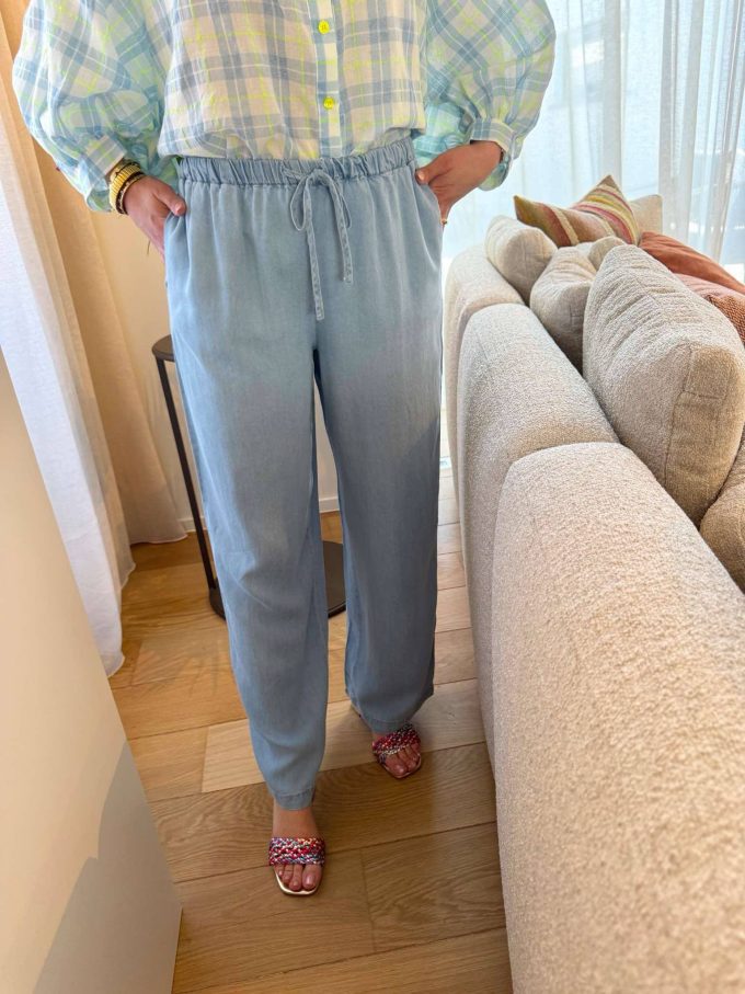 Los vallend jeans look broekje.