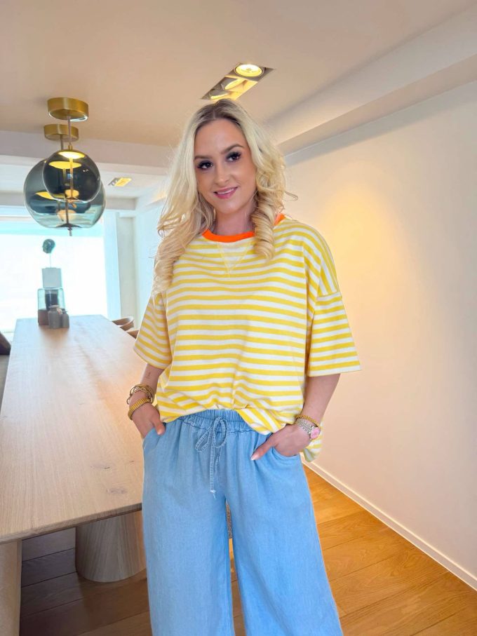 Striped t-shirt col fluo.