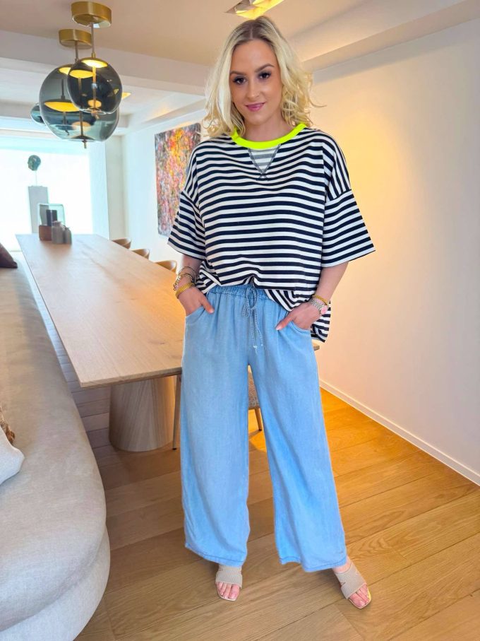 Striped t-shirt col fluo.