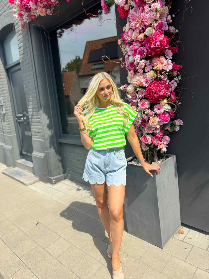 Striped fluo t-shirts.