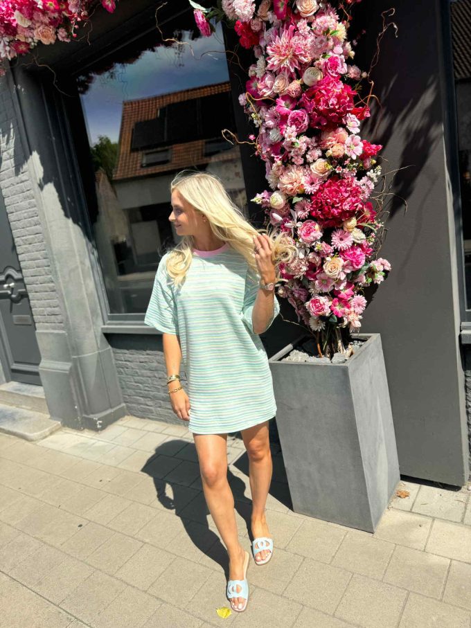 Striped t-shirt dress.