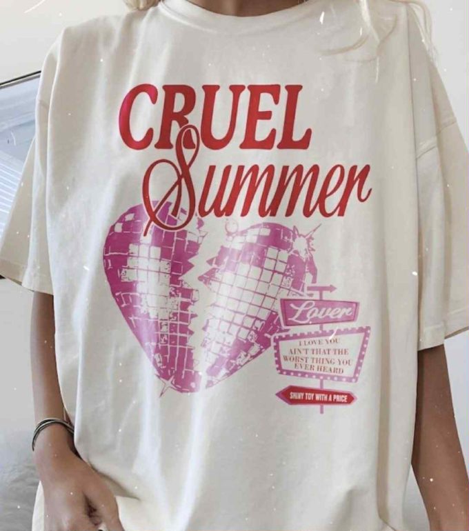 T-shirt CRUEL SUMMER.