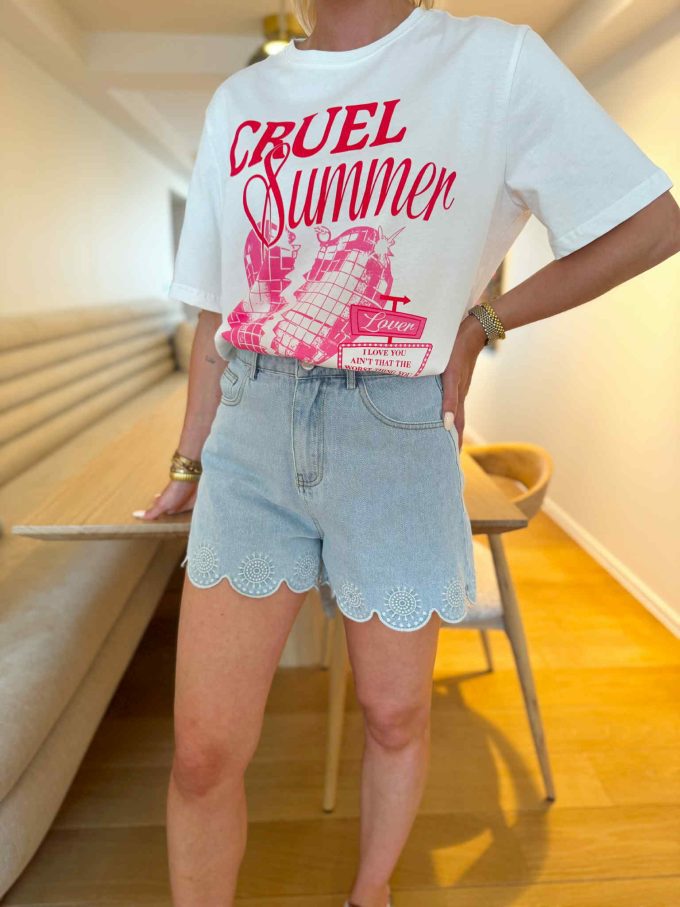 T-shirt CRUEL SUMMER.