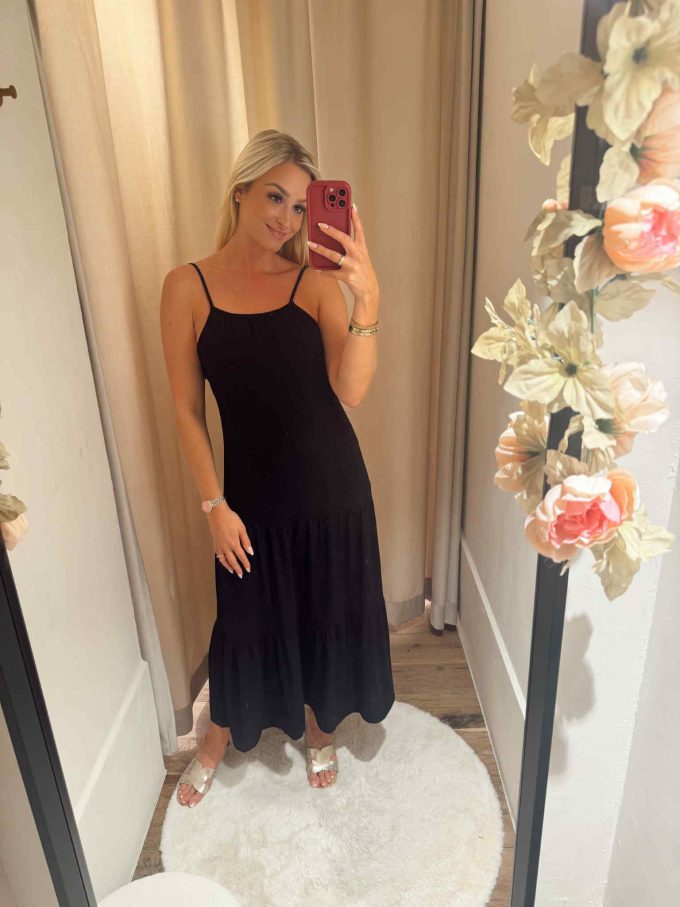 Linnen maxi dress.