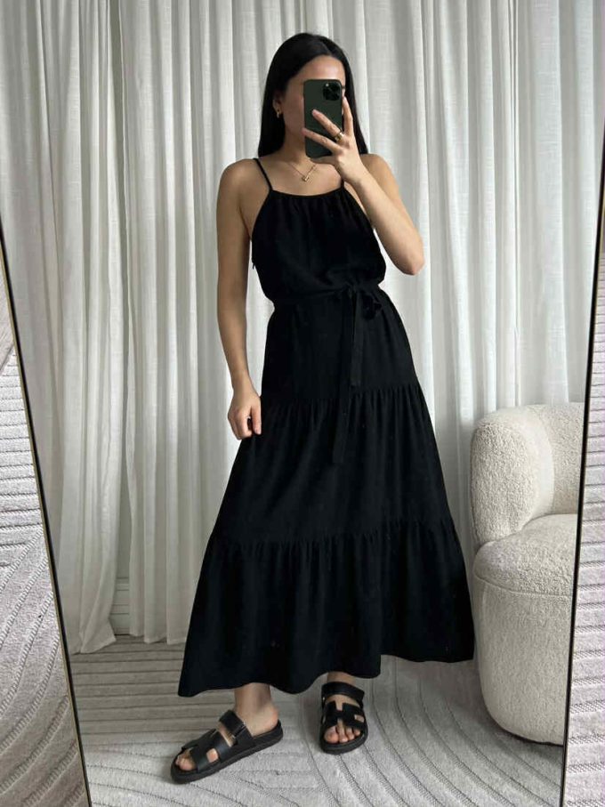 Linnen maxi dress.