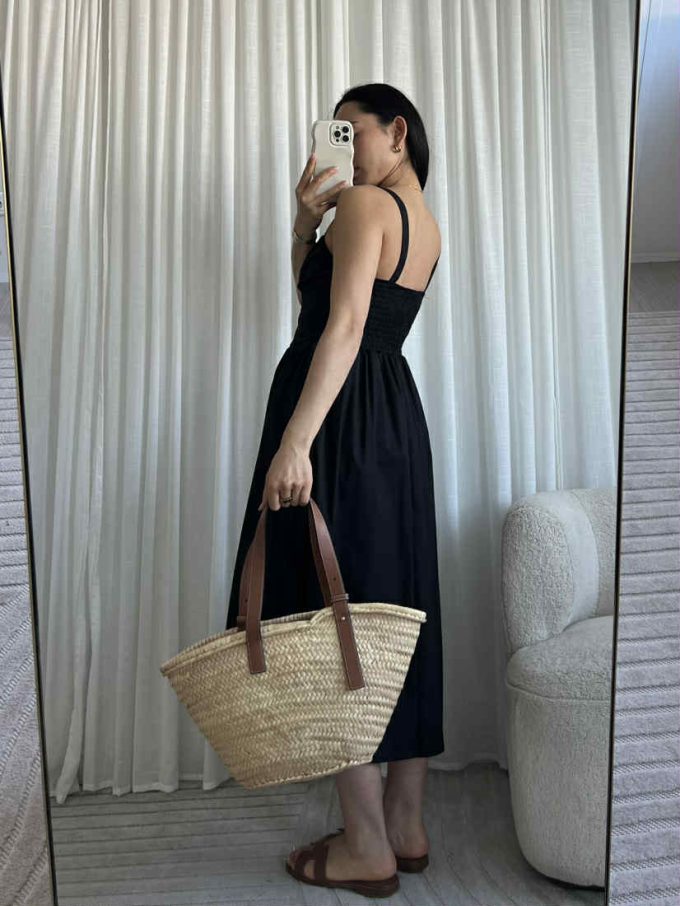 Midi poplin dress.