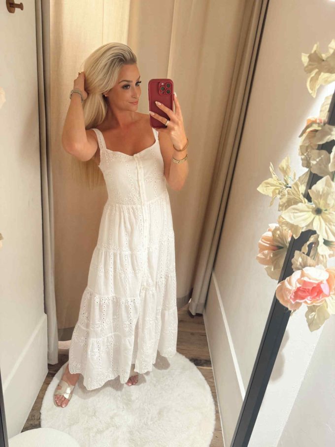 Robe longue broderie.