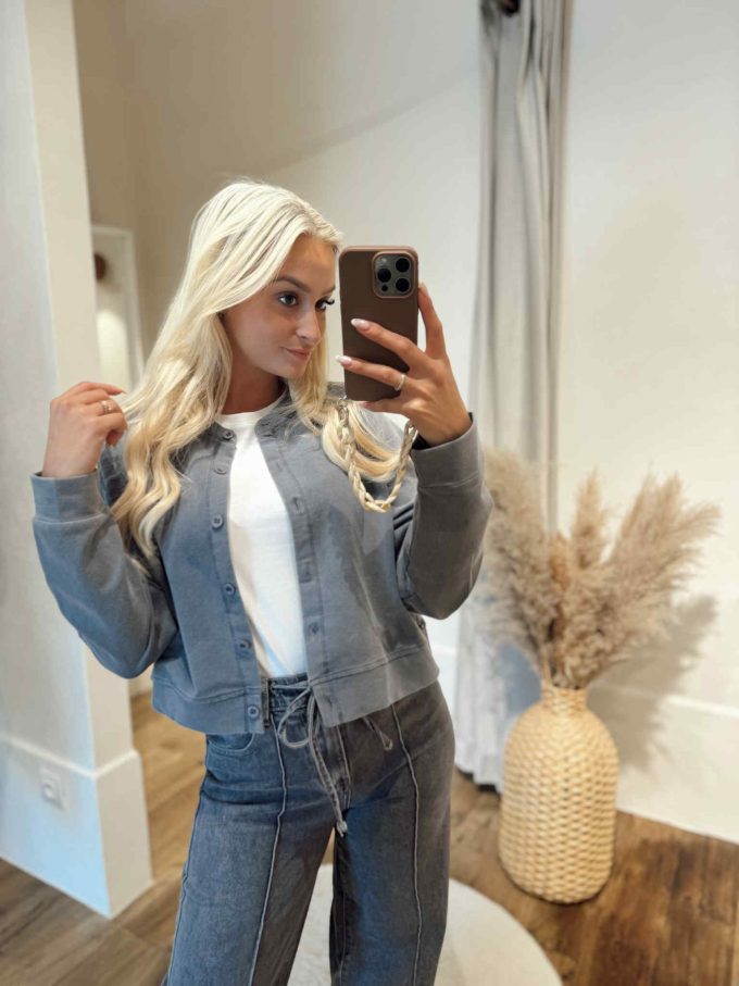 Gilet grey.