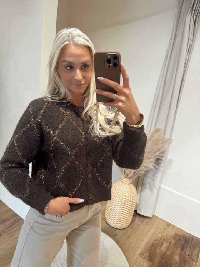 Gilets glitter details.