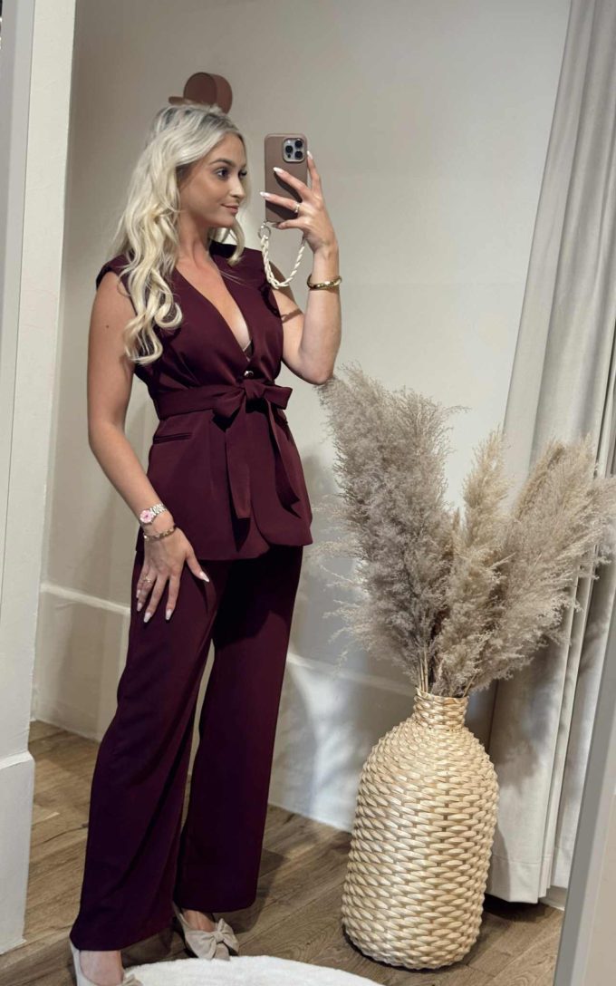 Jacket bordeaux met lint.