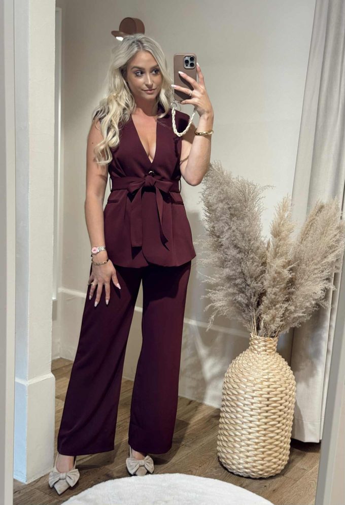 Jacket bordeaux met lint.