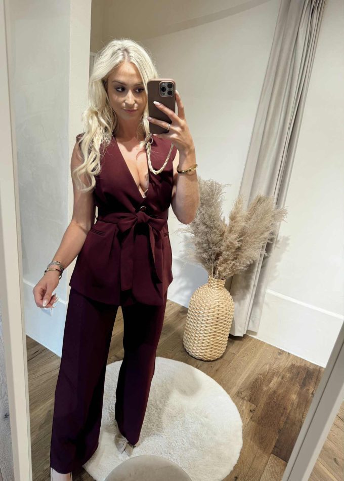 Jacket bordeaux met lint.