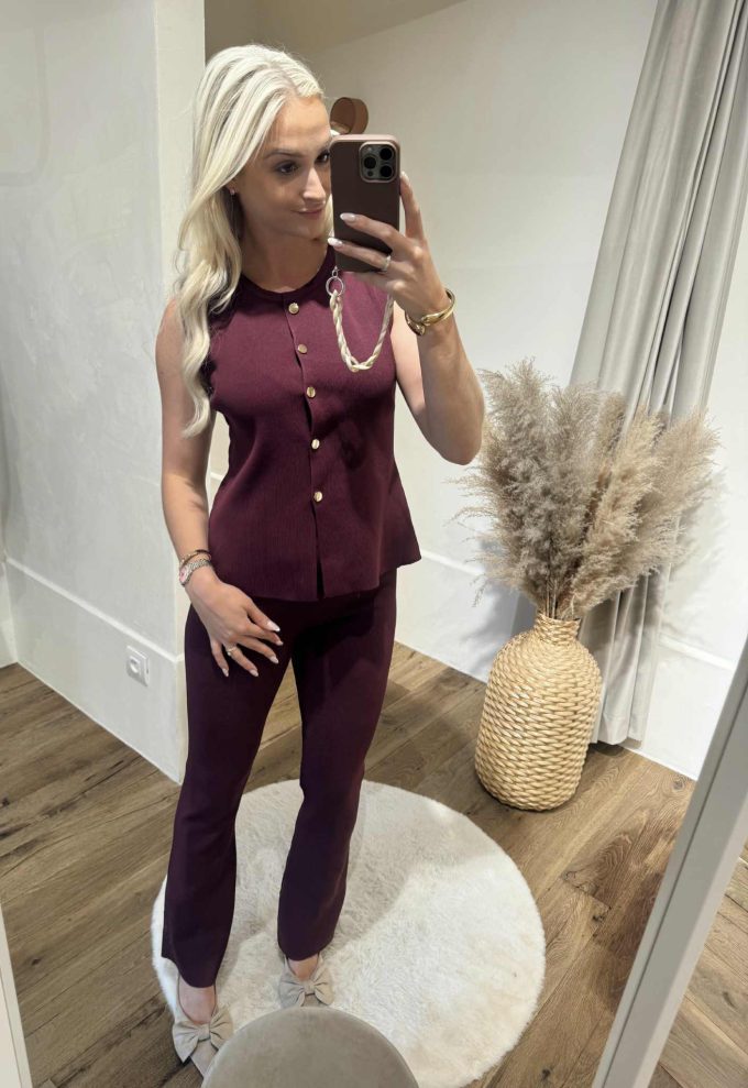 Set top & broek gouden knoopjes.