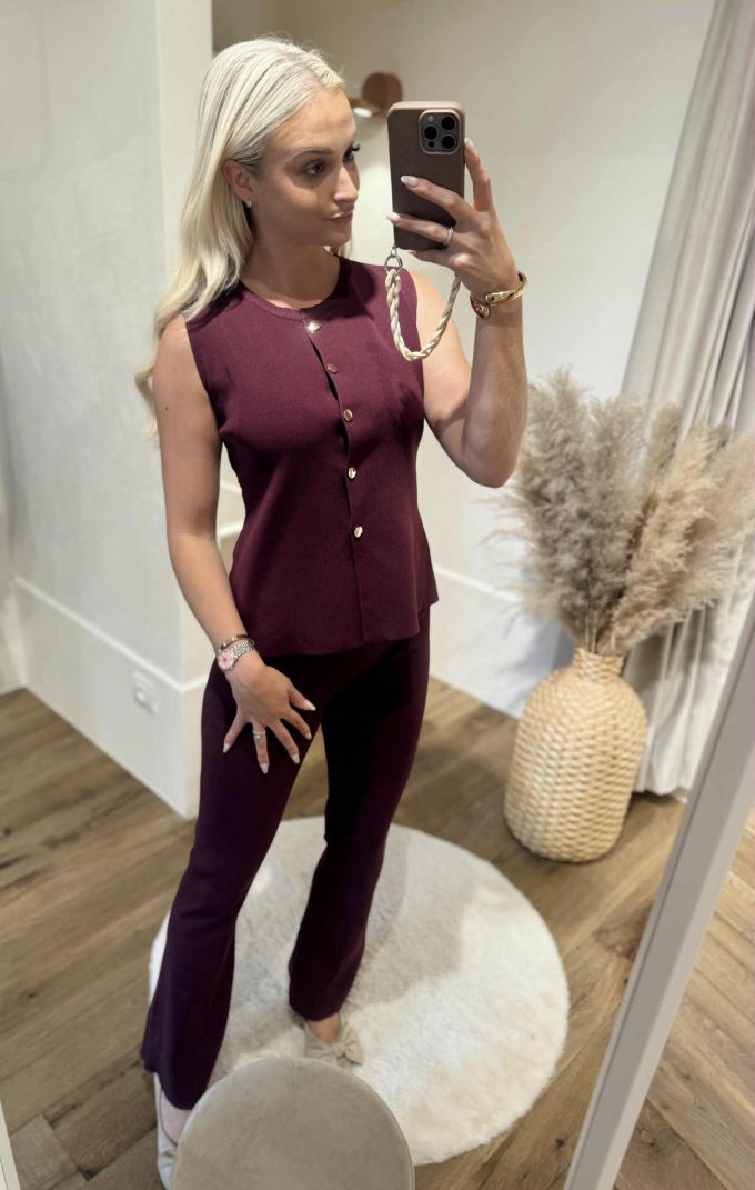 Set top & broek gouden knoopjes.