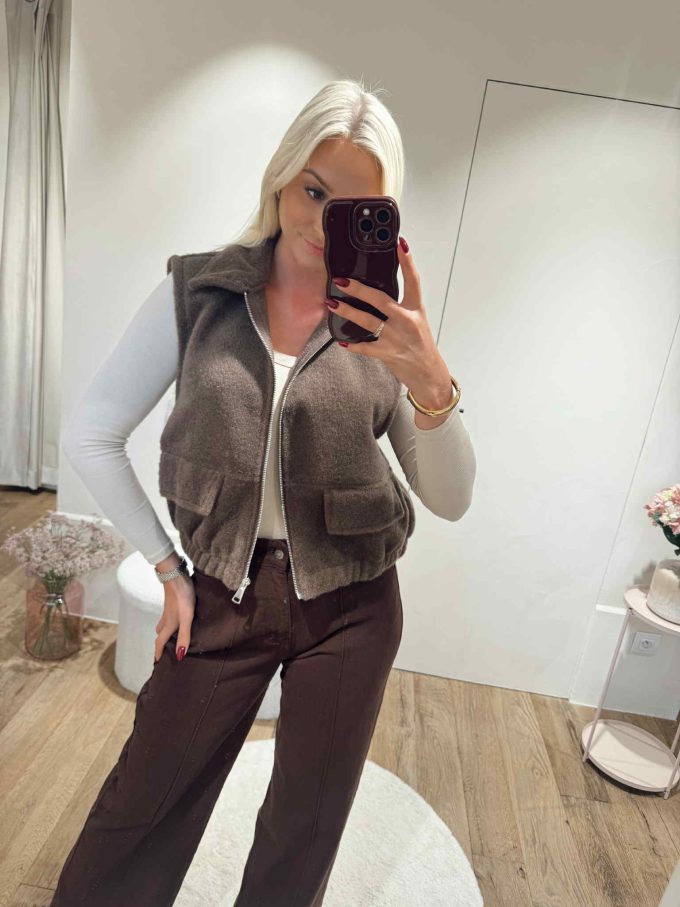 Gilet zip.
