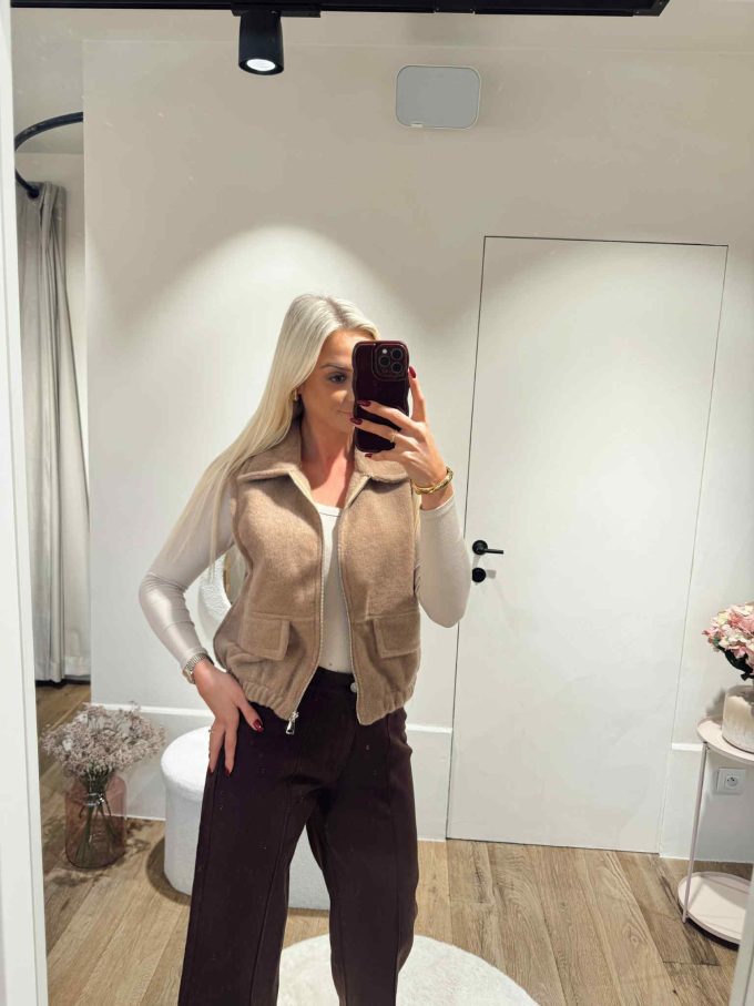Gilet zip.