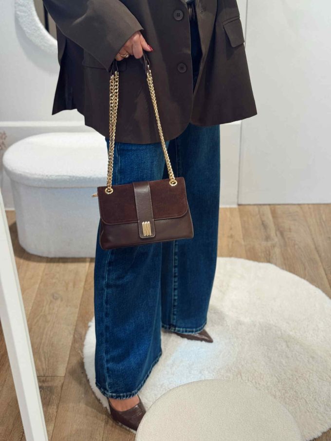 Leather bag with suede.