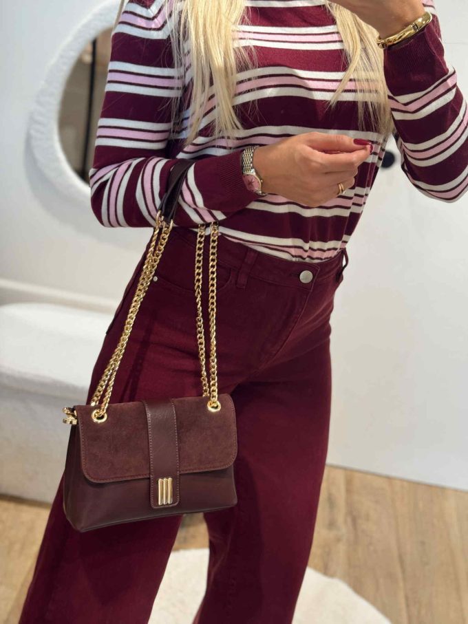 Leather bag with suede.