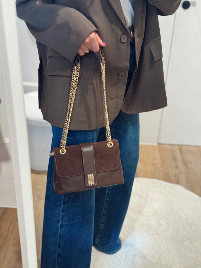 Leather bag with suede.