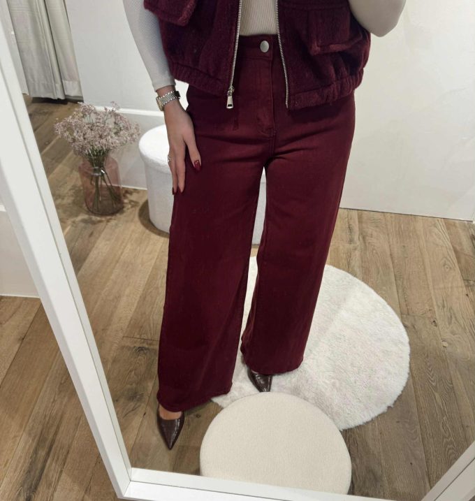 Wide leg bordeaux.